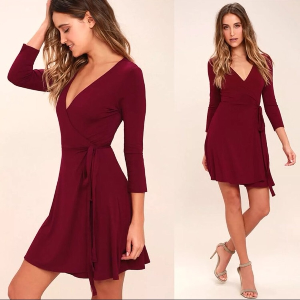 TWIRL-WORTHY BURGUNDY WRAP DRESS
